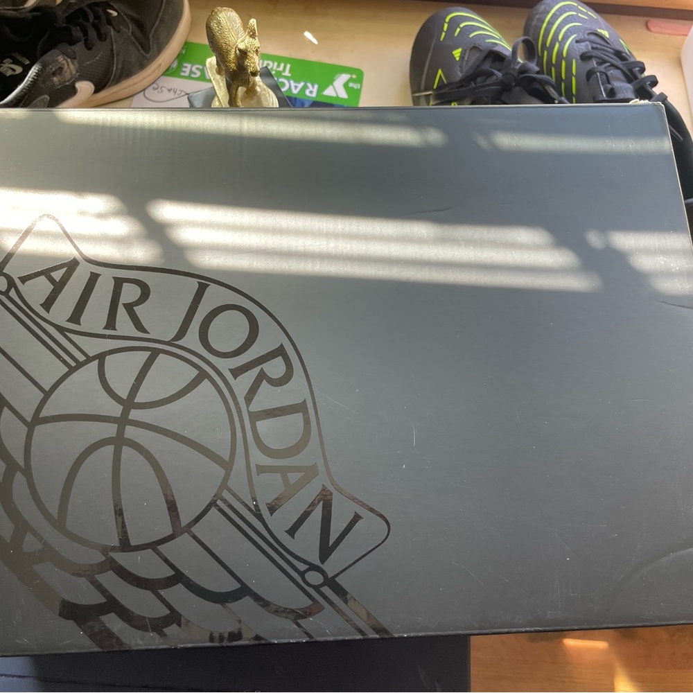 Jordan 1 Mid SE in White, Blue, and Black